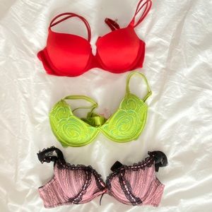 !SOLD! BUNDLE-Victoria Secret Very Sexy PushUp 32B